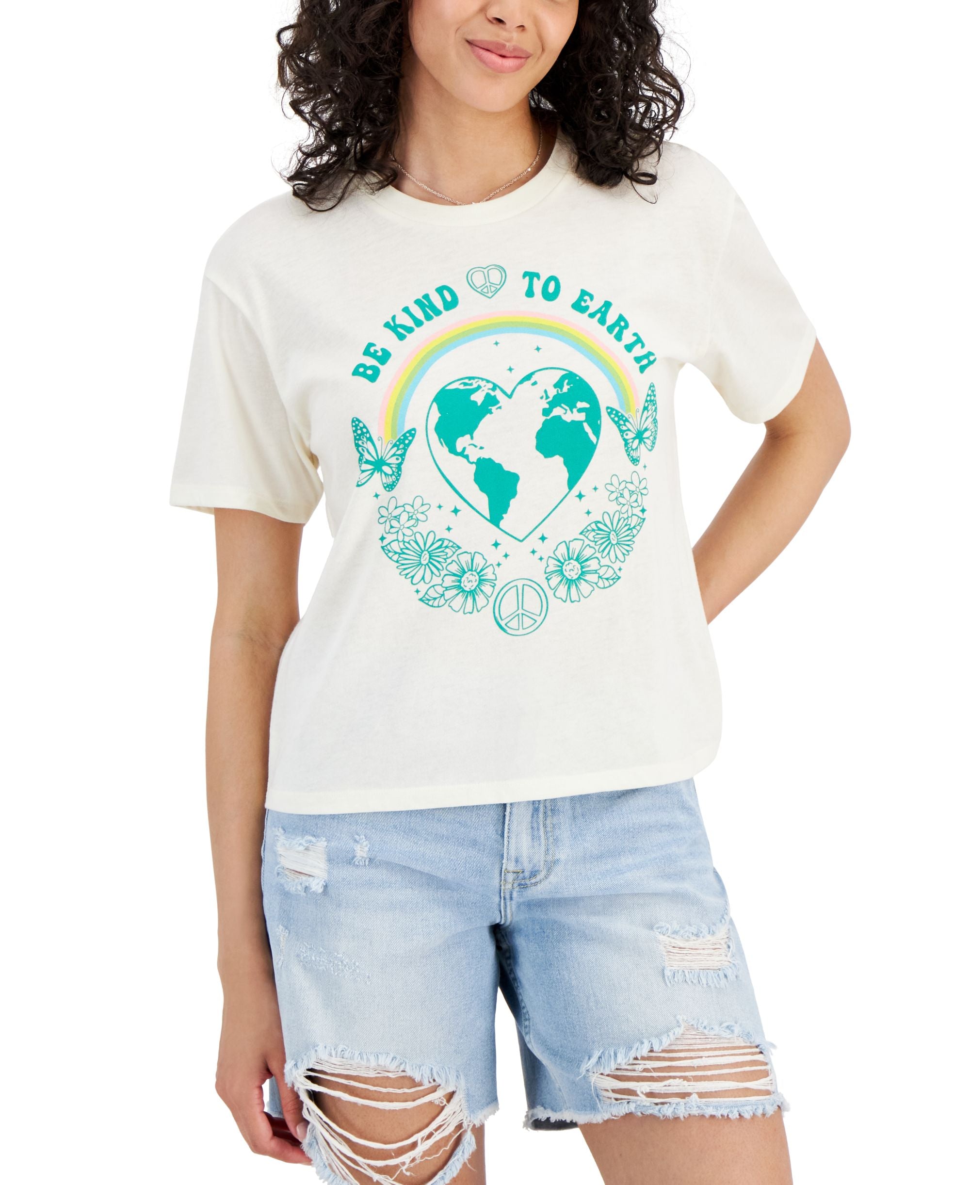 Juniors' Be Kind To The Earth Graphic Tee
