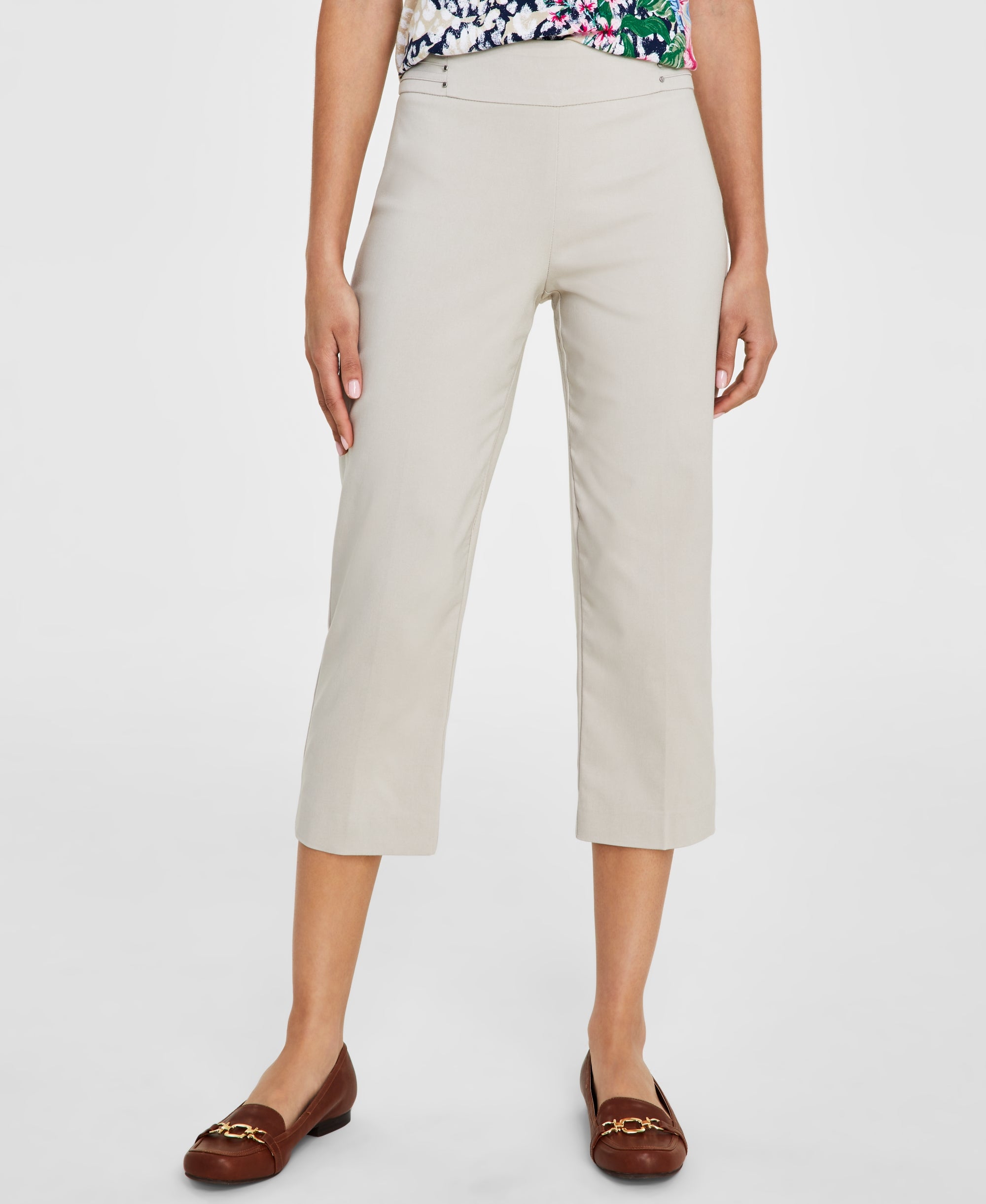 JM Collection Embellished Pull On Capri Pants