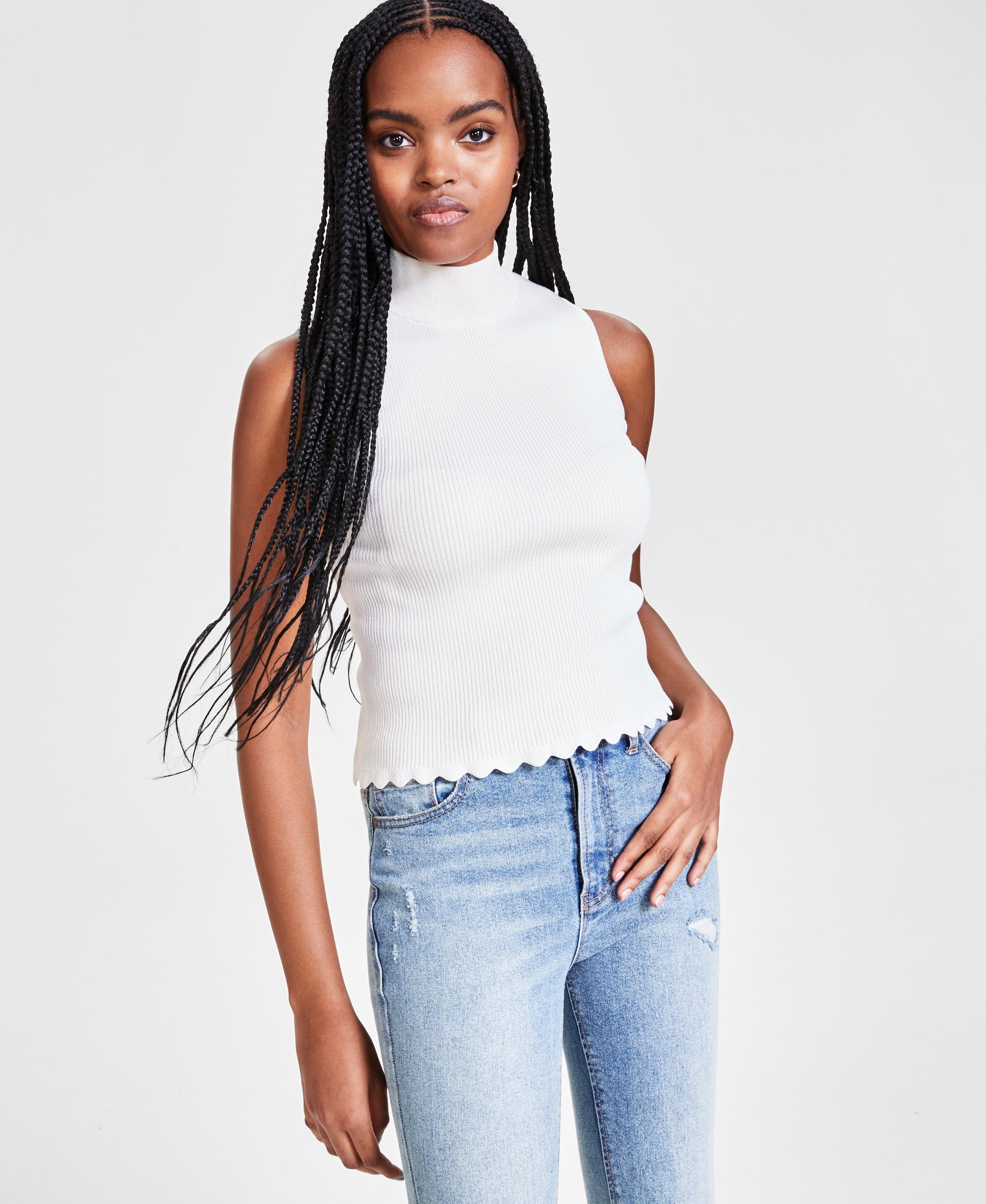 Women's Mock-Neck Scalloped-Hem Ribbed Top Bar White S