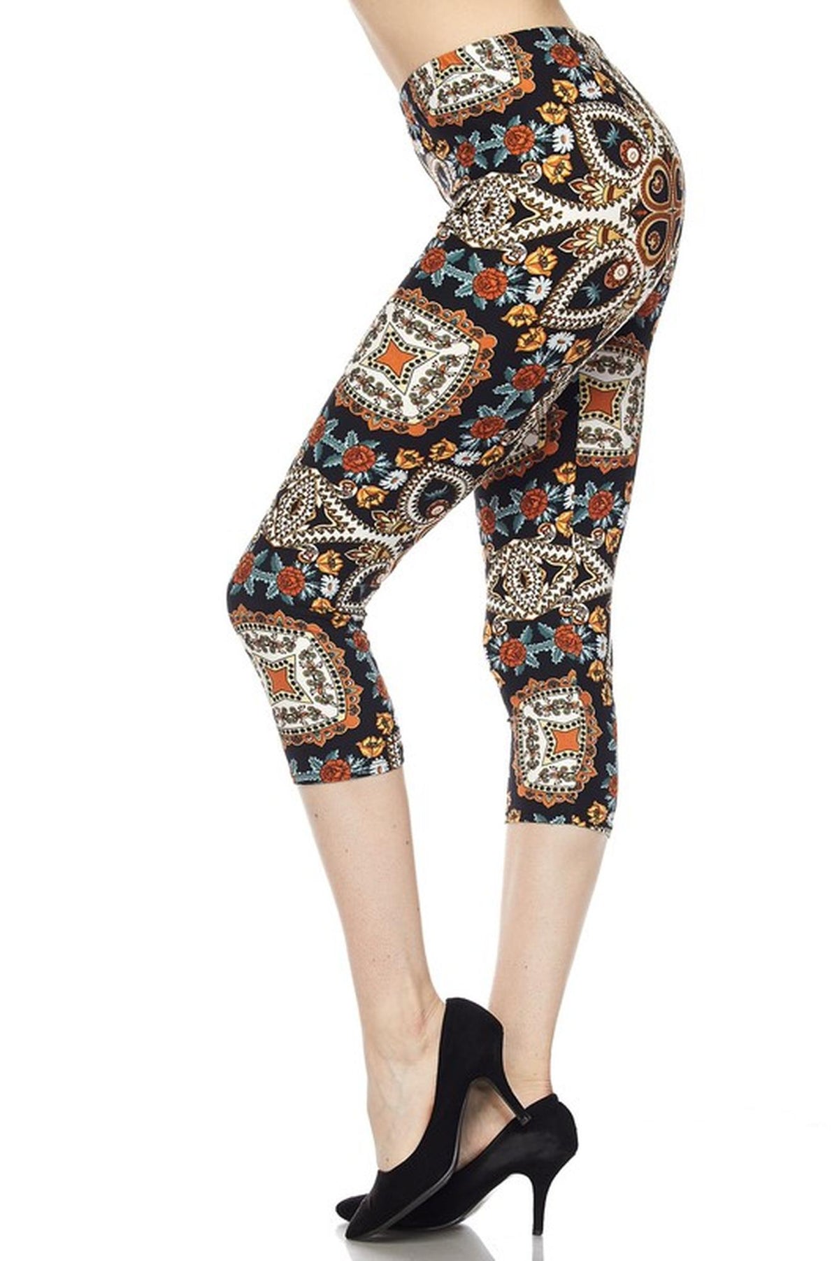 Buttery Smooth Summer Motif Capris