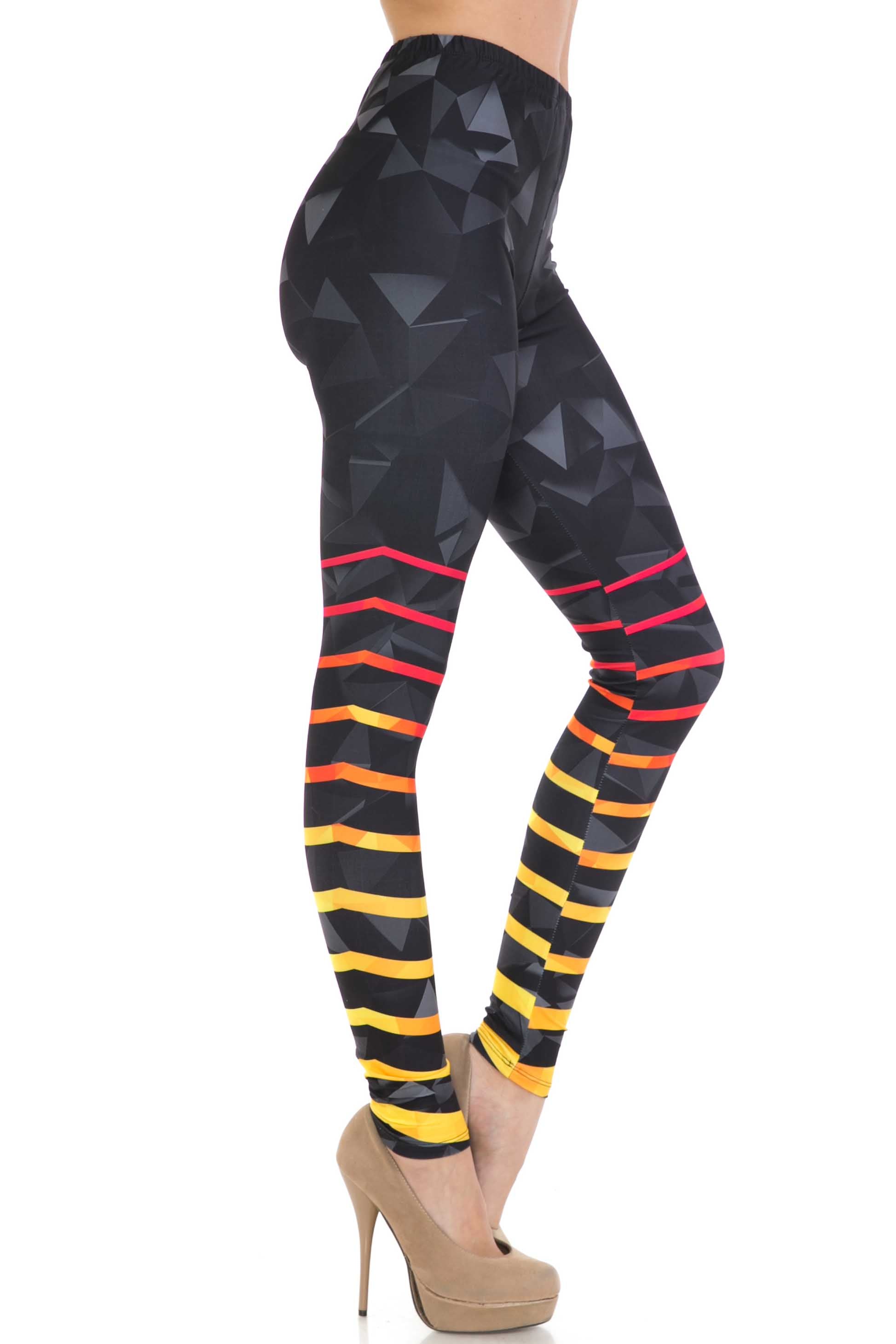 Creamy Soft 3D Harmonic Angles Plus Size Leggings - USA Fashion (One Size Plus,Black)
