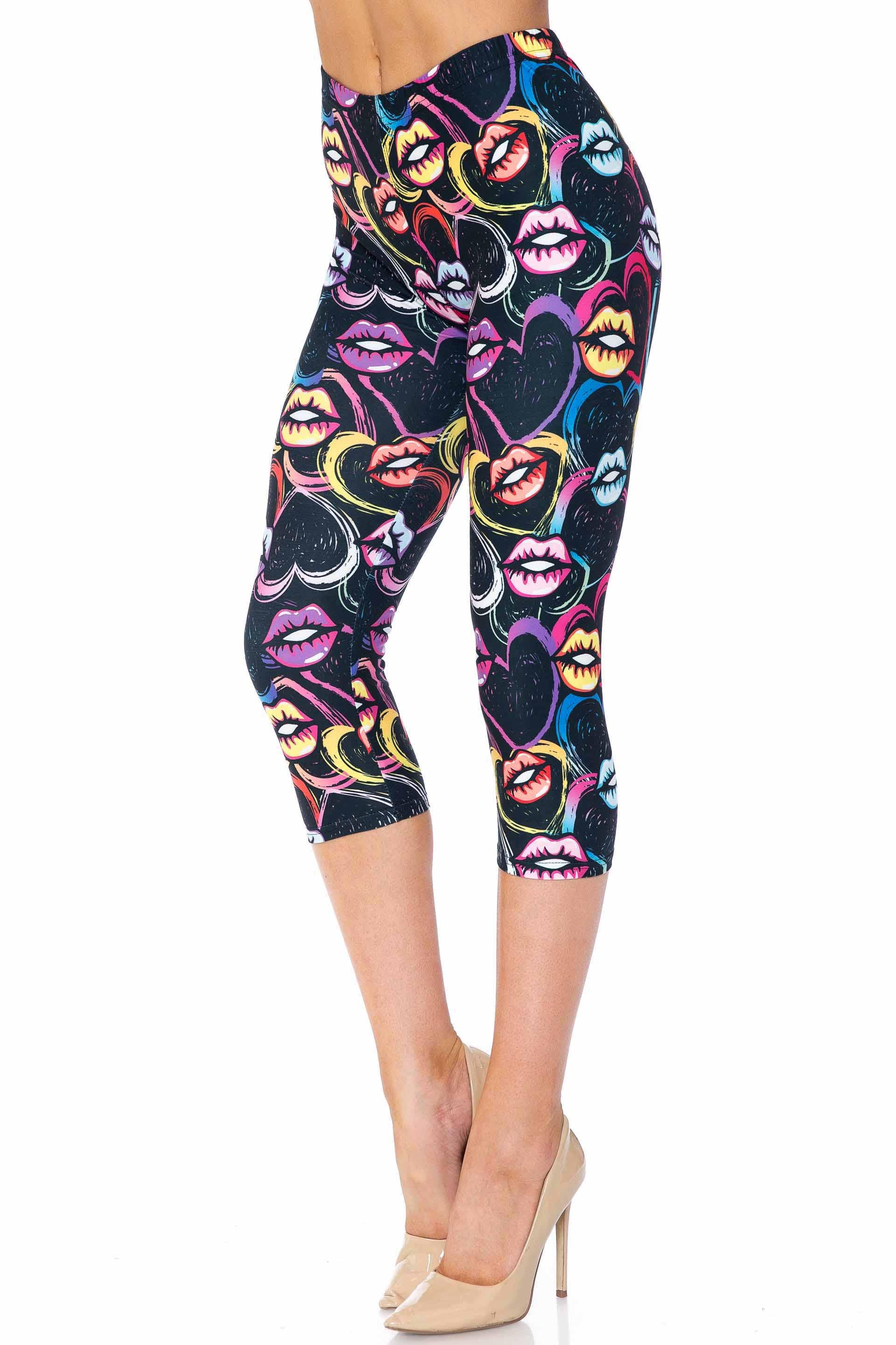 Creamy Soft Colorful Lips and Hearts Capris - USA Fashion (One Size Regular,Black)