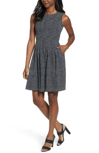 Anne Klein Women's Sleevless Vertical Seamed Fit & Flare Printed Dress, Black/White, 8