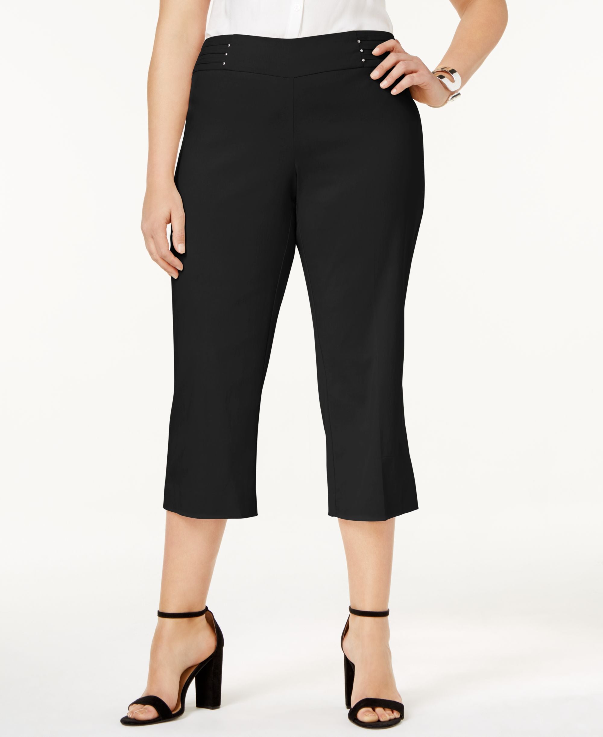 Plus Size Tummy Control Pull-On Capri Pants