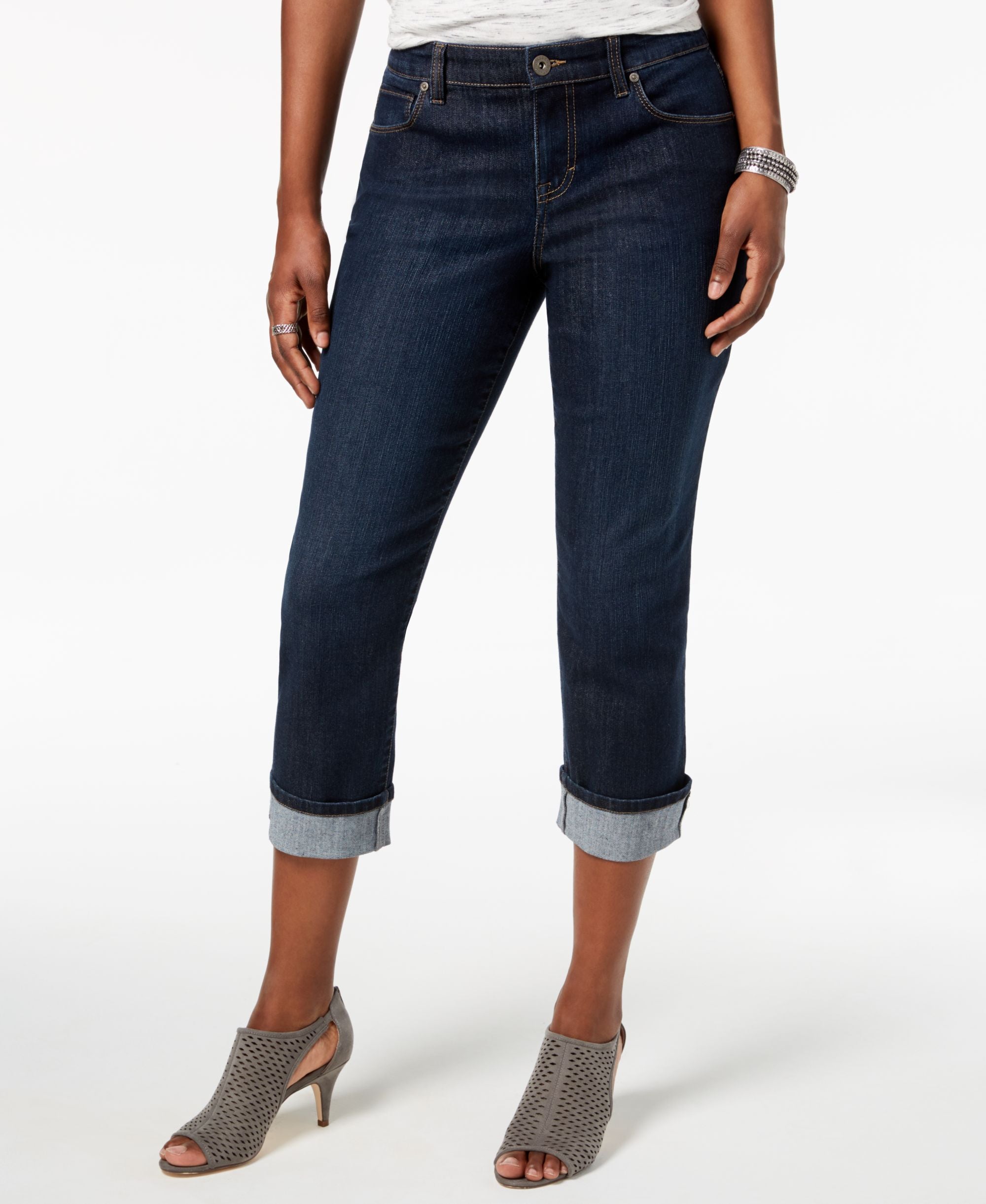 Petite Curvy Cuffed Capri Jeans