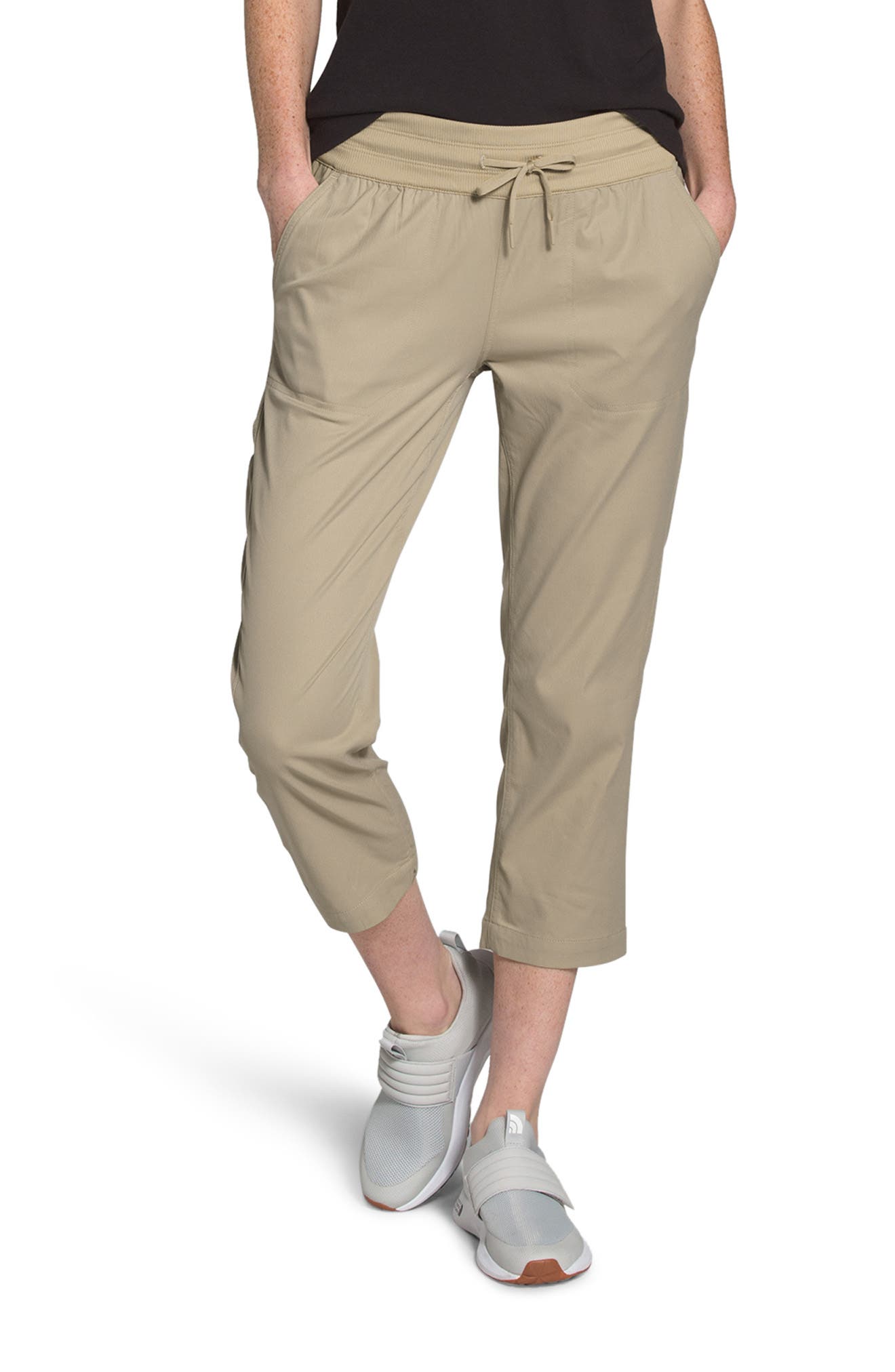 The North Face Aphrodite Motion Water Repellent Capri Pants